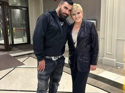 Гилотината на лорда: Обеците на Чакардъкова - супа топчета! Папи Ханс, къде ти е сутиенът? И още + СНИМКИ