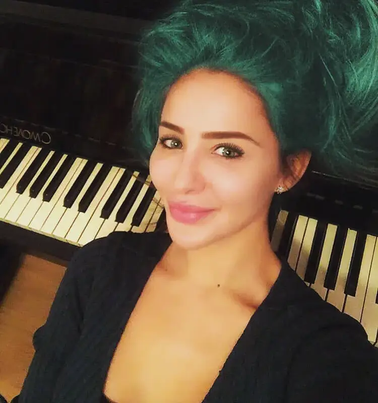 Елен Колева се прави на терапевт