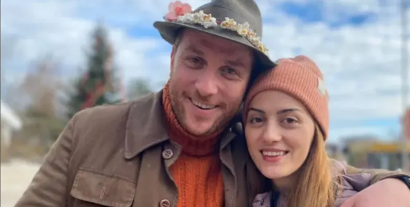 Христо Пъдев ухажвал  три месеца жена си