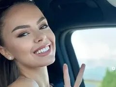 Капитонова си купи  нов дом с пари  от баламурници