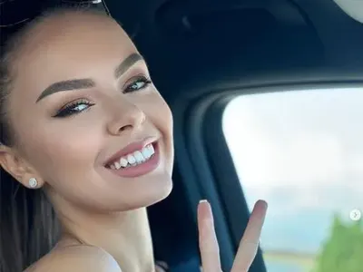 Капитонова си купи  нов дом с пари  от баламурници