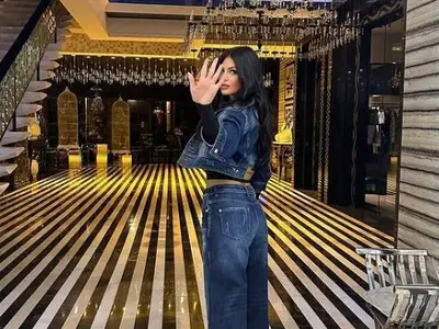 Мис България с нова пластика на лицето! Извая скули като на Николета