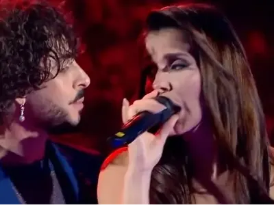 Дара посреща Нова година в такси