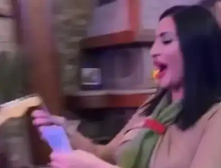 Купон като за сватба: Софка раздава пари на рождения си ден