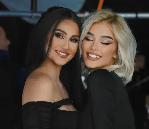 Нарязаната Дебора показва белезите си в клип (Снимки)