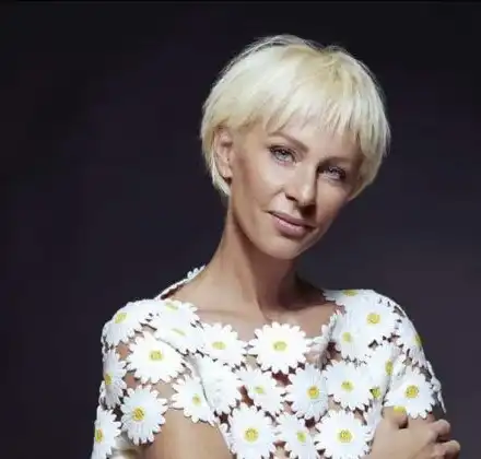 Сред като слезе от екрана: Нана Гладуиш заживя в просторна къща в Америка