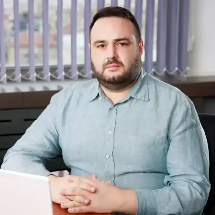 Би Ти Ви уволни некадърниците, които я съсипаха, Юксел Кадриев става репортер