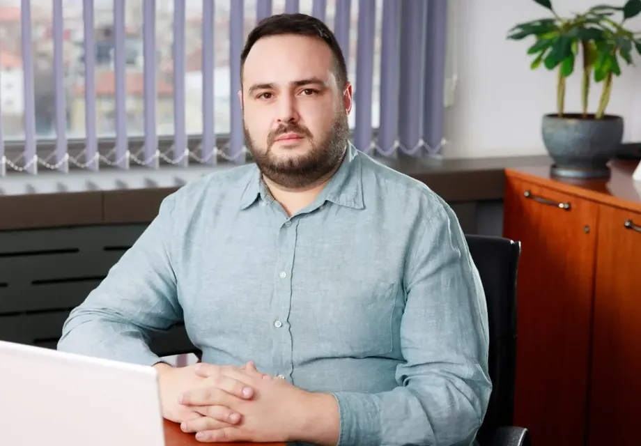 Би Ти Ви уволни некадърниците, които я съсипаха, Юксел Кадриев става репортер