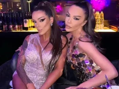 Копи/Пейст: Диона и Галена са клонинги