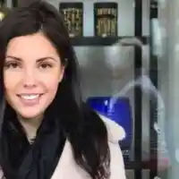 Щерката на Бай Миле се тунингова! Йоанна Бонева с носле като на Преслава (АКТУАЛНА СНИМКА)