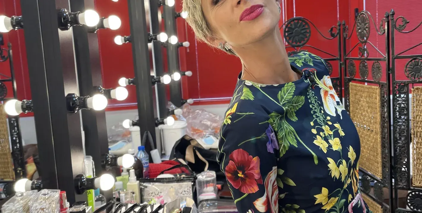 Нана заживя на топло сред палми в САЩ