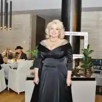 Лорд Евгени Минчев: Раева- беж от това бежово! Наско, клати ми се абажура. Ще минеш ли? И още + СНИМКИ