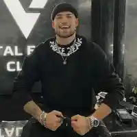 Лорд Евгени Минчев: Раева- беж от това бежово! Наско, клати ми се абажура. Ще минеш ли? И още + СНИМКИ