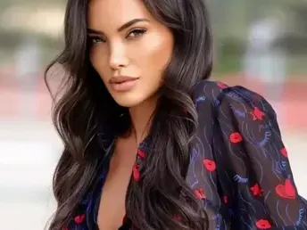 Синоптичката  Лора Георгиева  бременна от милионера Лазгин Маджид