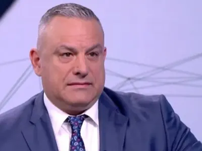 Стилистите на Би Ти Ви се видяха в чудо: Юксел ще се пръсне!