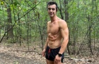 Филип Буков си развя оная работа пред колежка