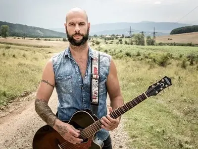 БГ звездите не страдат само от звездомания, тресат ги реални болести СНИМКИ