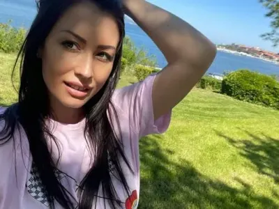 Джена се преселва в Лондон