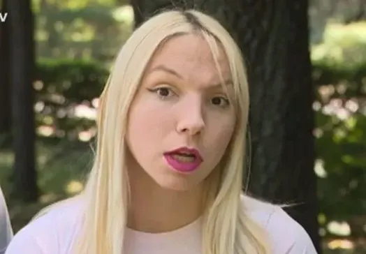 Емили Тротинетката ударно слабее