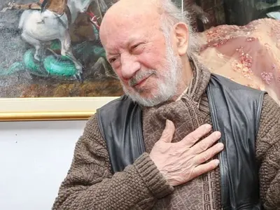 Гениалният скулптор Чапа излиза от хосписа за ЧРД