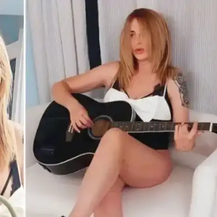 Гротеска:  Ваня Щерева не се отказва от голотиите и на 53 години