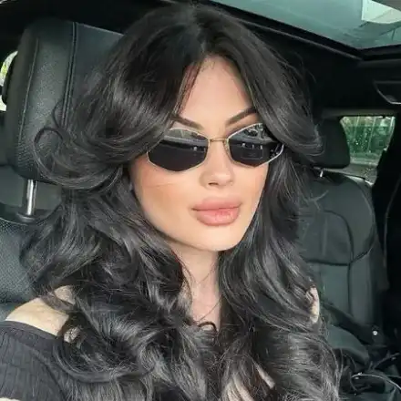 Искрено и лично: Мис България разкри какви корекции има по себе си! (СНИМКИ)