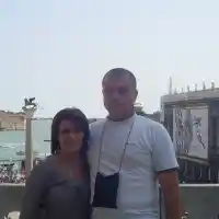 Лена крие развод (Снимки)