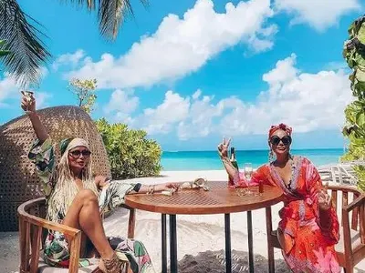 ЛУКС в РАЯ! Вижте вилата на Халваджиян за 2 милиона на Малдивите! (ВИДЕО)