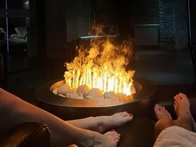 Мис България показа първия мъж към когото изпитва чувства (Горещи снимки)