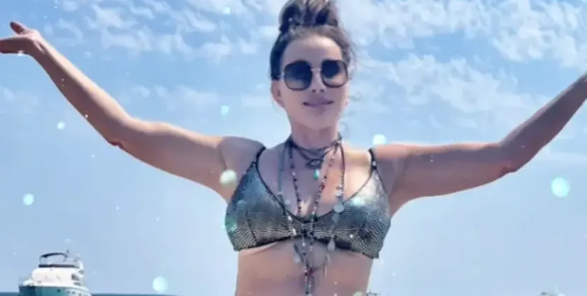 Неузнаваема: Дарина Павлова втрещи с 10-а пластична операция СНИМКИ