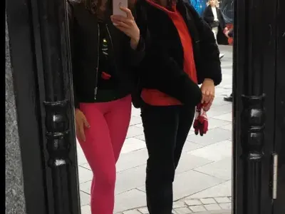 Тризначките се угоиха по Коледа ФОТО