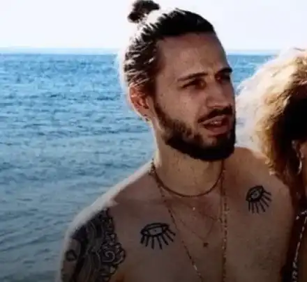 Папи Ханс е в Занзибар на аванта