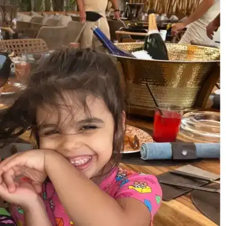 Преслава замина за Тайланд