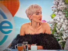 Ромина Андонова пак цъфна в „На кафе“