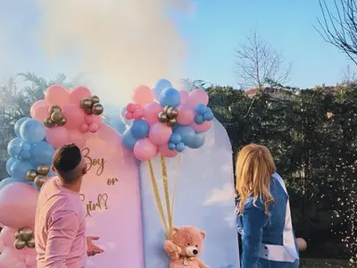 Сексбомбата от „Хелс китчън“ Михаела чака бебе (Снимки)