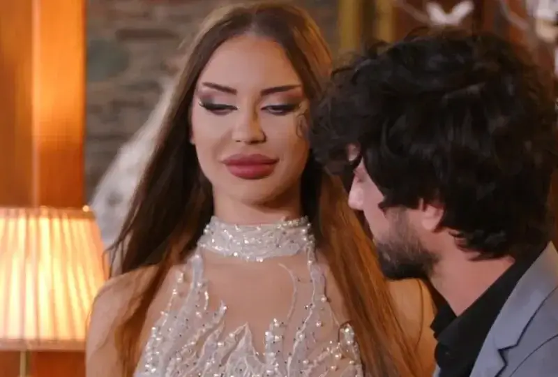 Шекспирова драма: Ергенка пренася маникюра си в жертва