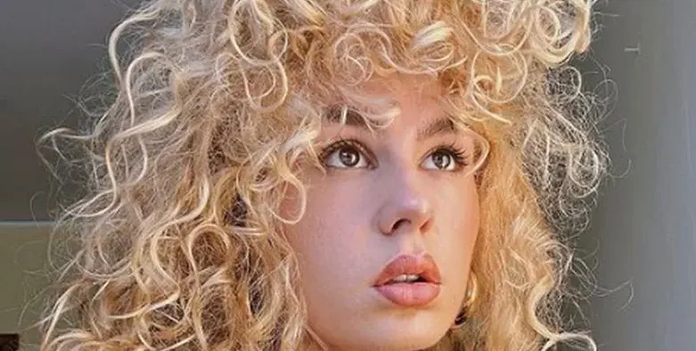 ШОК! Щерката на президента си уголеми джуките! Дарина Радева стана като Мара