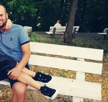 Щерката на  Наско Сираков  му доведе нов зет