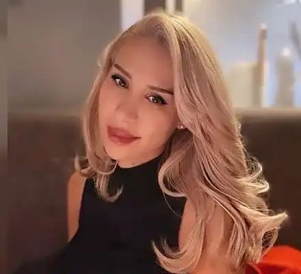 Силикон на поразия: Най-еротичната българка влиза в "Ергенът" СНИМКИ