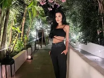 Силикон на поразия: Най-еротичната българка влиза в "Ергенът" СНИМКИ