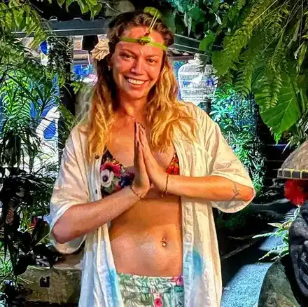 Снежана Макавеева  бори депресията с йога