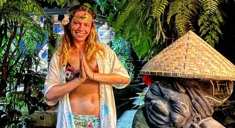 Снежана Макавеева  бори депресията с йога