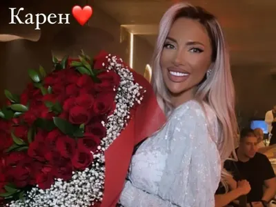 СНИМКИ Златка лее шампанско и рози за РД