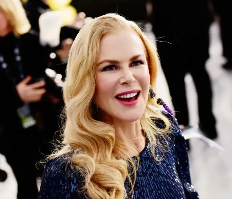 Спаружената Никол Кидман отчаяна търси лесни пари