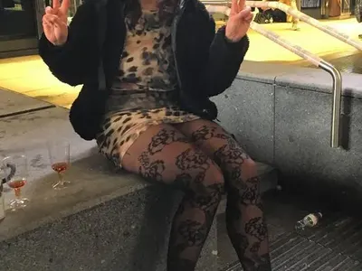 Тризначката Вяра заработва на пиацата СНИМКИ