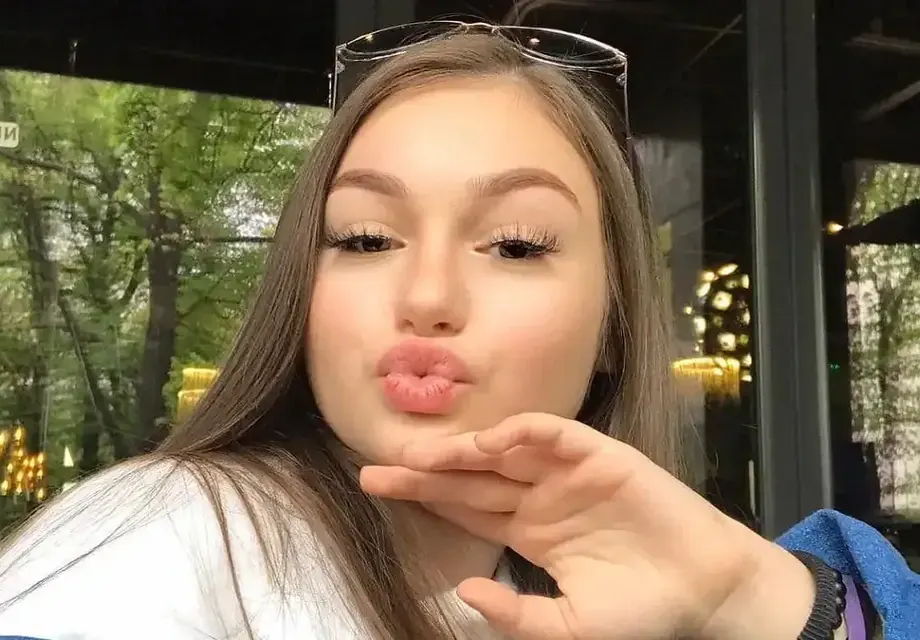 Тролове тормозят Крисия