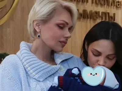 Вижте сина на Благо Елай заедно с новото си братче! Есмер пак остана самотна майка (СНИМКИ)