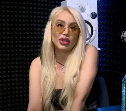 Влюбена в себе си: Теди Александрова си е любимата певица