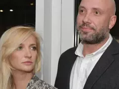 Жената на Бахаров с жалба по младост