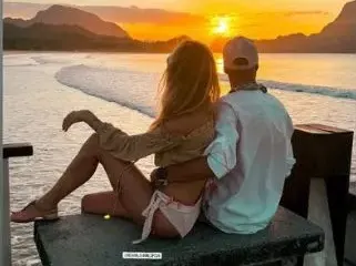 За първи път! Вижте новия мъж до вдовицата на Шарлопов! (Снимки от Филипините)